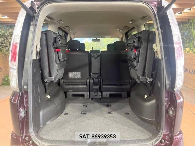 Nissan SERENA 2010-05 284317-11