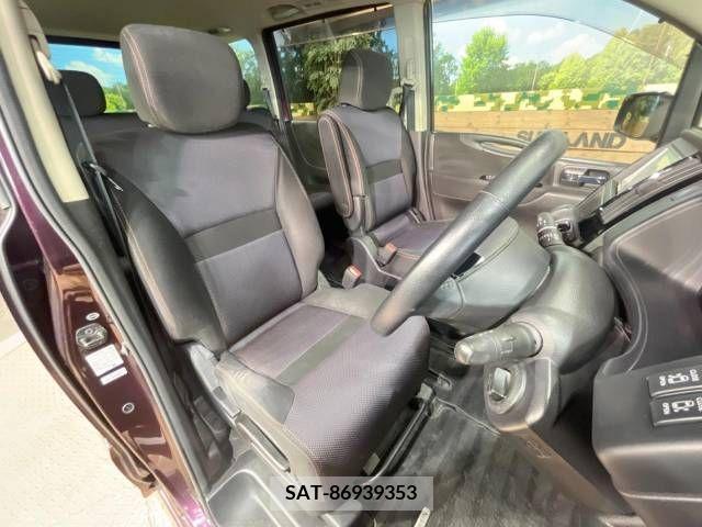 Nissan SERENA 2010-05 284317-8
