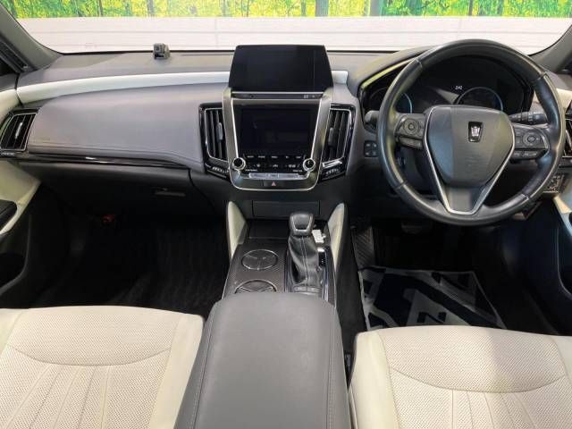 Toyota CROWN SEDAN 2018-10 190752-1