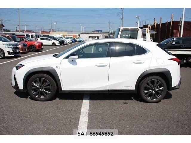 Lexus UX 2019-07 363074-7