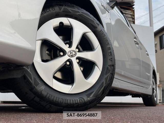 Toyota PRIUS 2012-06 393438-9