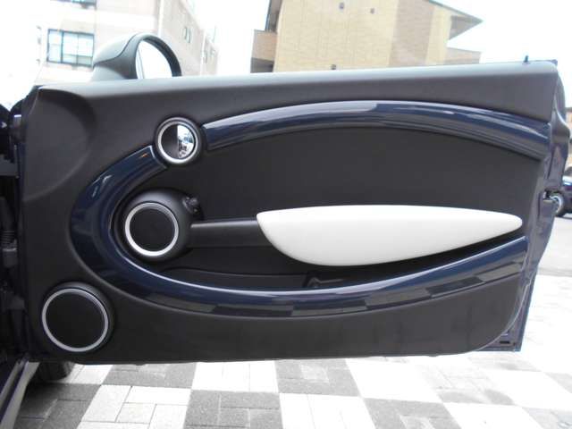Bmw MINI 2012-05 17563-12