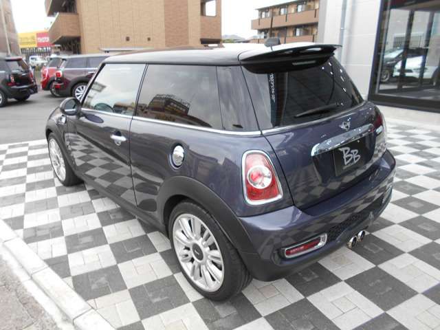 Bmw MINI 2012-05 17563-6