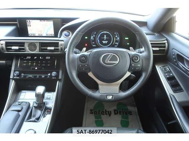 Lexus IS 2013-12 334317-9