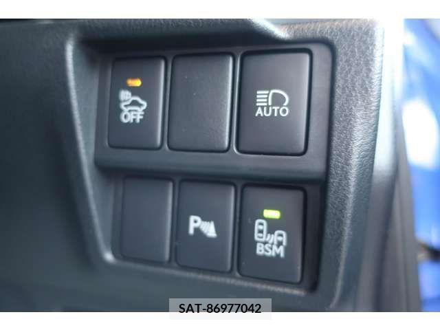 Lexus IS 2013-12 334317-15