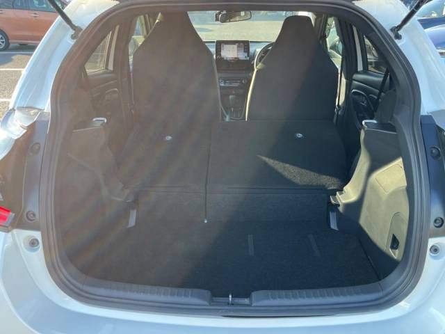 Toyota YARIS 2020-10 22842-10
