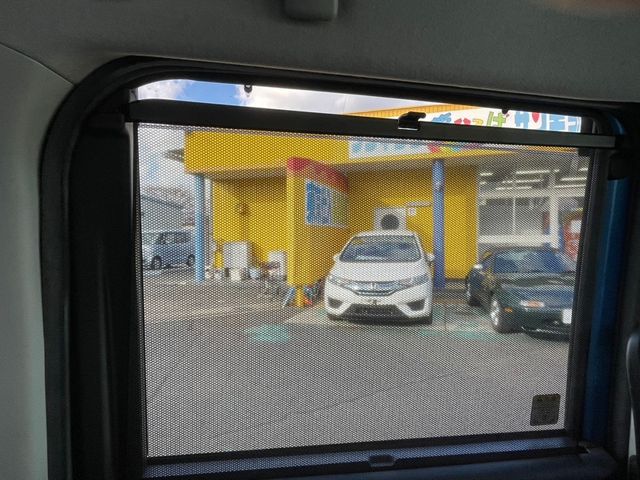Toyota ROOMY 2017-03 28446-13