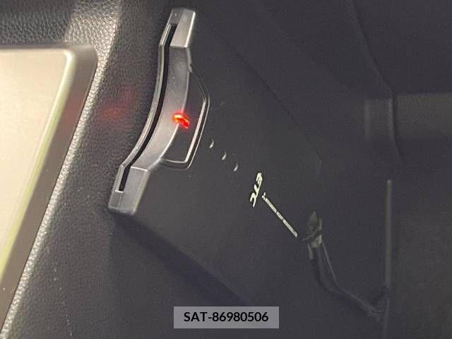 Mazda PREMACY 2009-10 282604-5