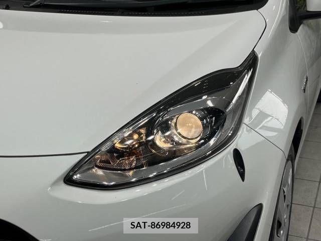 Toyota AQUA 2017-06 260456-12