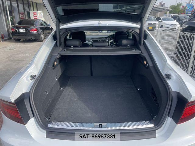 Audi A7 2015-06 261084-9