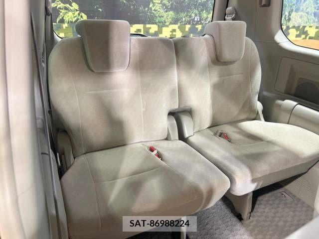 Toyota NOAH 2010-05 392830-10