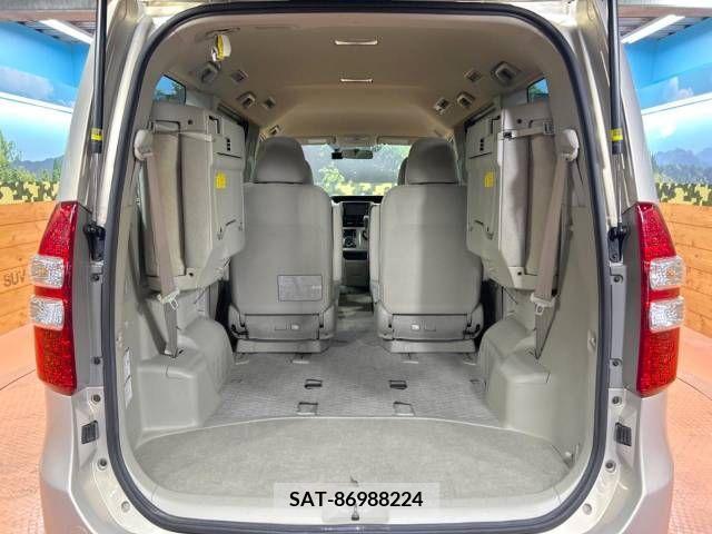 Toyota NOAH 2010-05 392830-11