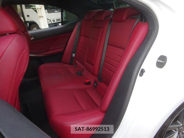 Lexus IS 2014-03 228268-16