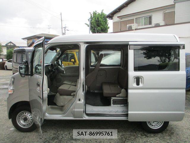 Mazda SCRUM VAN 2020-04 382955-28
