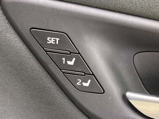 Toyota CROWN SEDAN 2018-06 194790-7