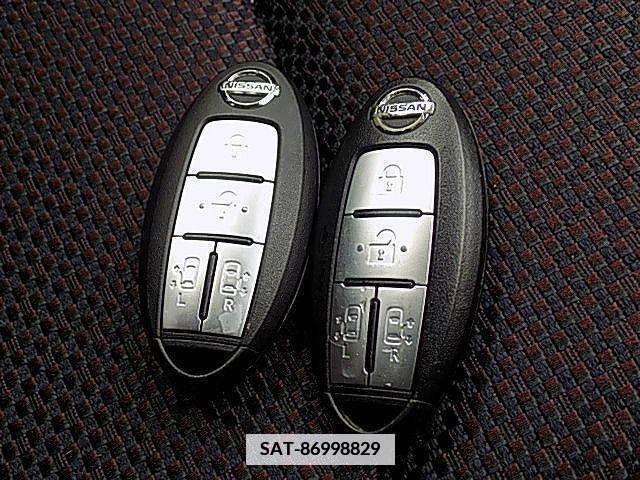 Nissan SERENA 2011-11 377770-20