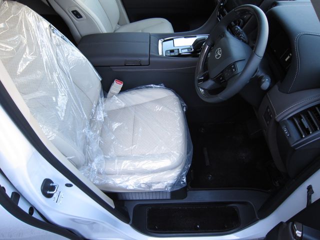 Toyota ALPHARD HYBRID 2023-10 181074-23