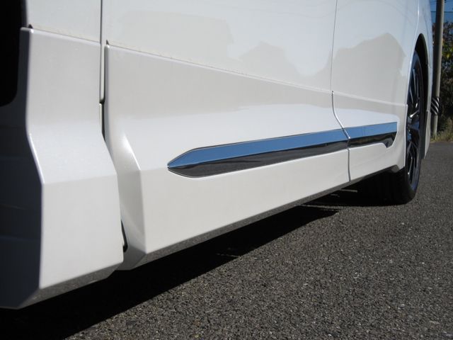 Toyota ALPHARD HYBRID 2023-10 181074-8