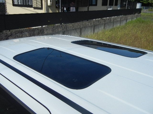 Toyota ALPHARD HYBRID 2023-10 181074-11