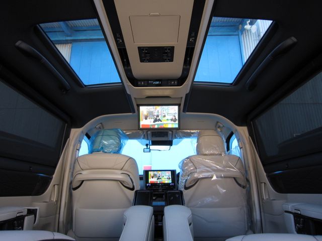 Toyota ALPHARD HYBRID 2023-10 181074-26