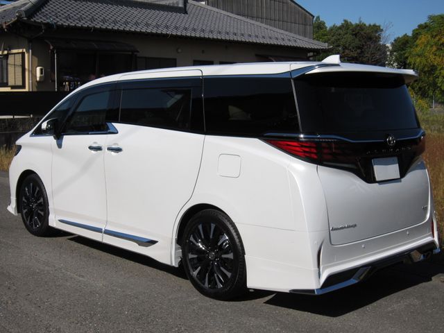 Toyota ALPHARD HYBRID 2023-10 181074-3