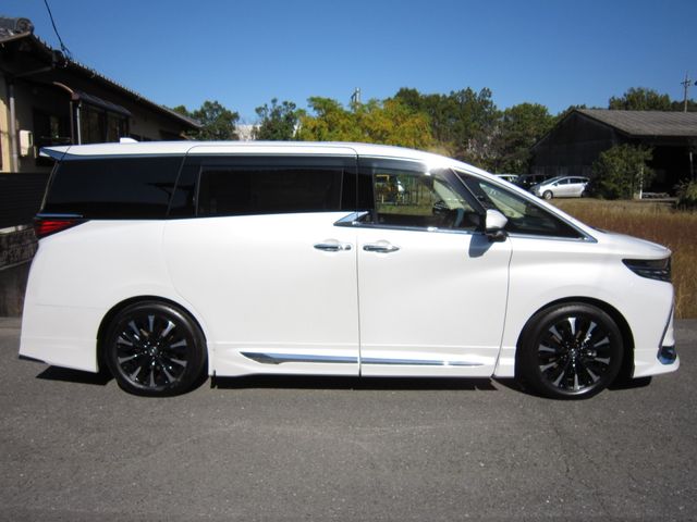 Toyota ALPHARD HYBRID 2023-10 181074-4