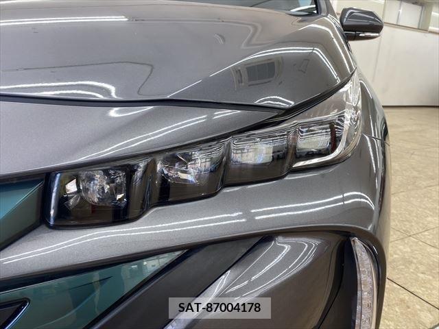 Toyota PRIUS PHV 2017-03 322567-8