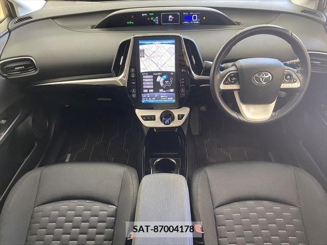 Toyota PRIUS PHV 2017-03 322567-18