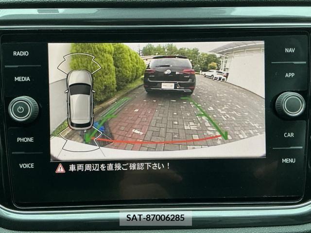 VolksWagen T-ROC 2022-04 354491-17