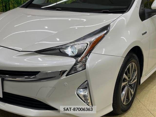 Toyota PRIUS 2016-03 282088-8
