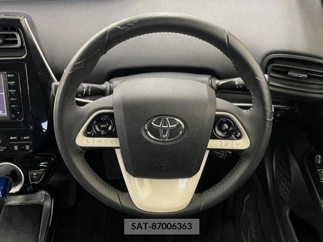 Toyota PRIUS 2016-03 282088-7