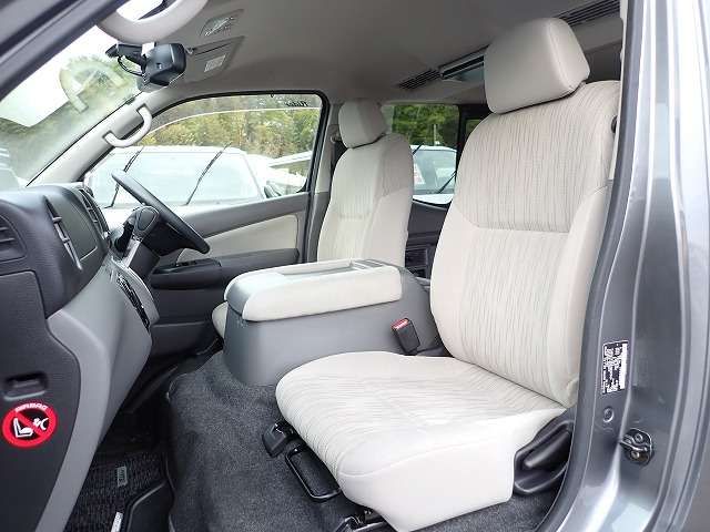 Nissan CARAVAN WAGON 2018-06 23412-21