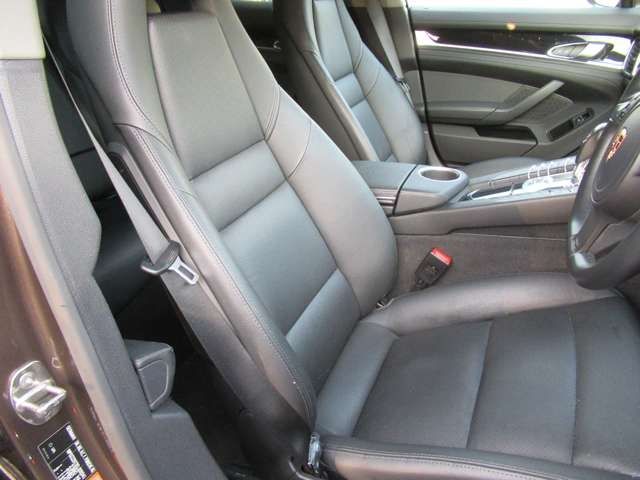 Porsche PANAMERA 2014-04 966-26