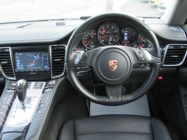 Porsche PANAMERA 2014-04 966-11