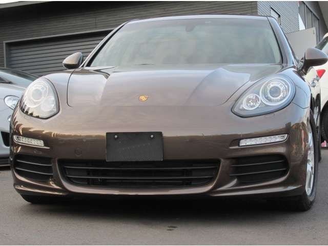 Porsche PANAMERA 2014-04 966-25