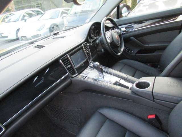 Porsche PANAMERA 2014-04 966-9