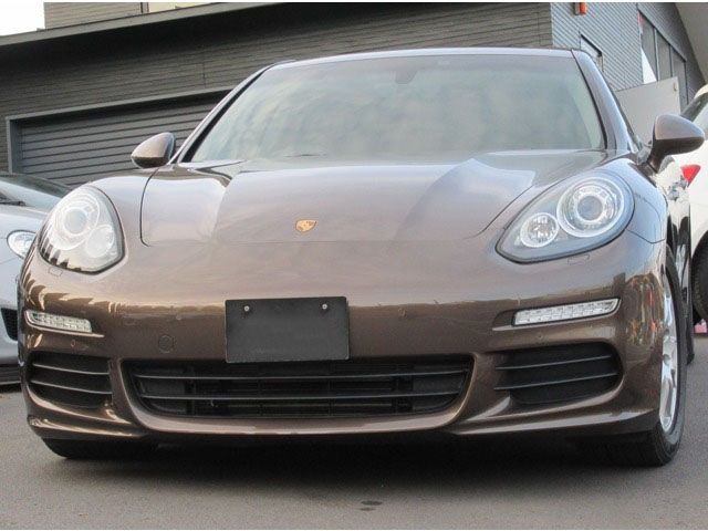 Porsche PANAMERA 2014-04 966-22