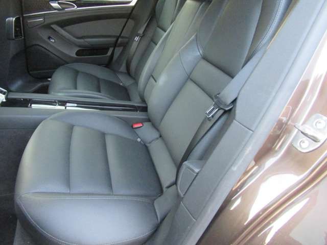 Porsche PANAMERA 2014-04 966-18
