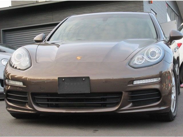 Porsche PANAMERA 2014-04 966-0