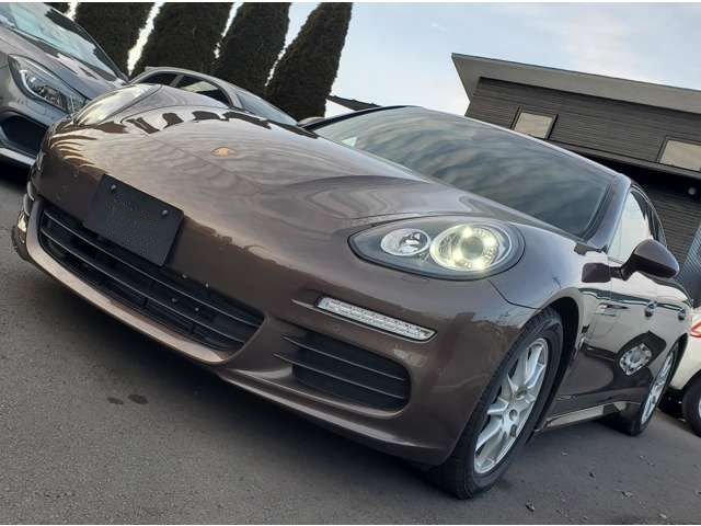 Porsche PANAMERA 2014-04 966-1