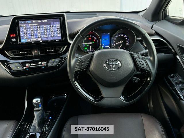 Toyota C-HR 2018-05 357771-1