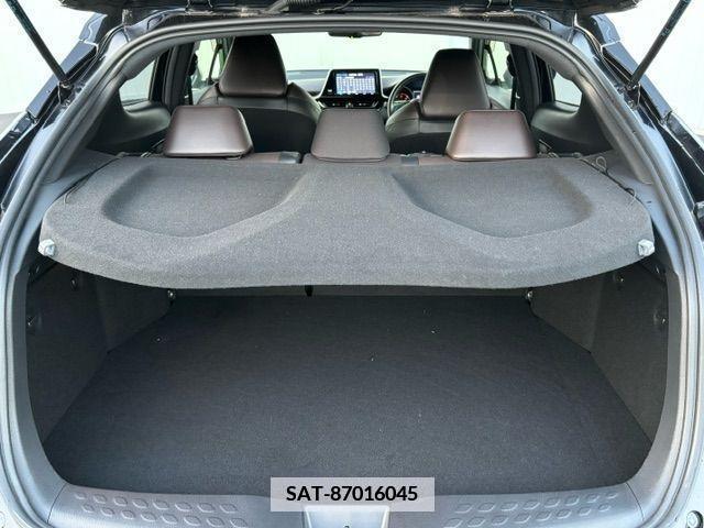 Toyota C-HR 2018-05 357771-20