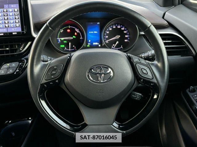 Toyota C-HR 2018-05 357771-13