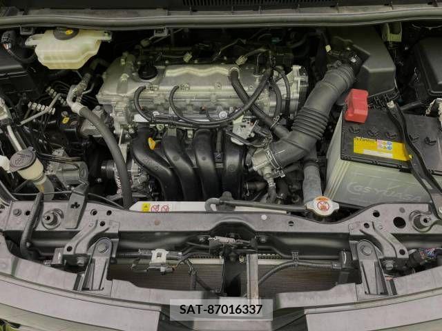 Toyota VOXY 2019-08 370414-19