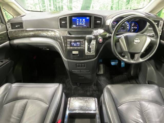 Nissan ELGRAND 2011-09 13055-1