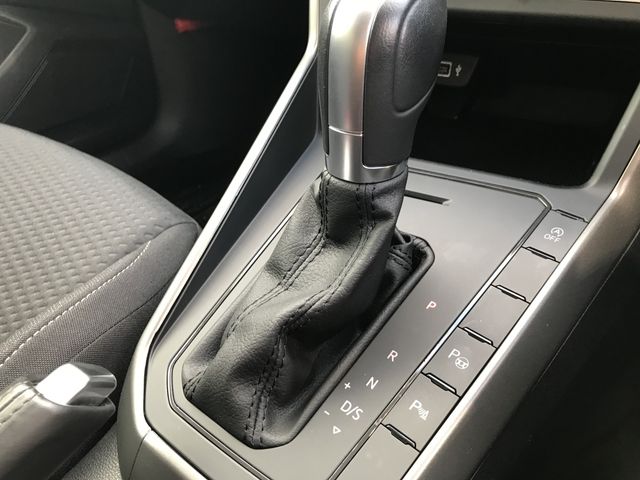 VolksWagen POLO 2019-09 13239-20