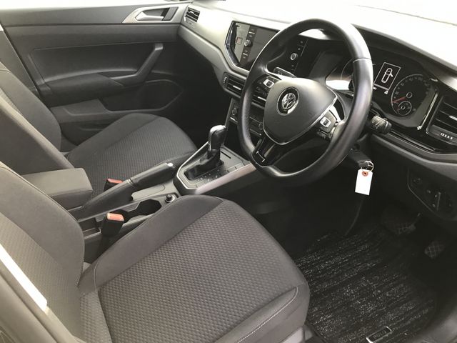 VolksWagen POLO 2019-09 13239-9