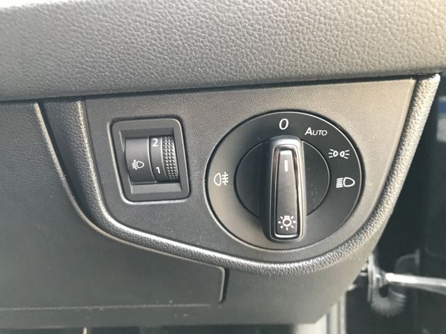 VolksWagen POLO 2019-09 13239-22