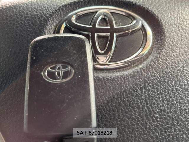 Toyota ESQUIRE 2019-07 269340-10