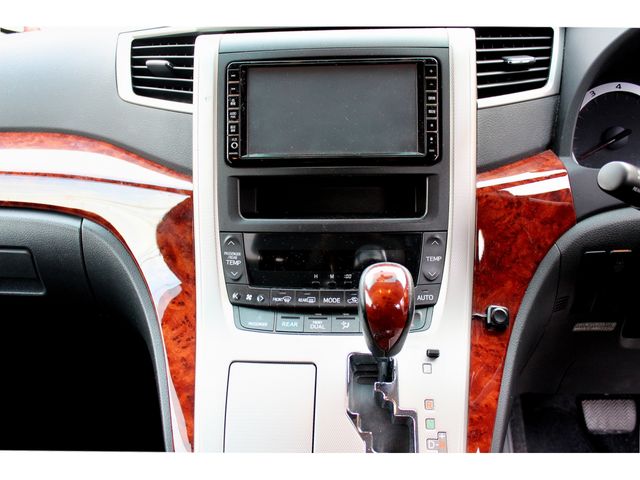 Toyota VELLFIRE 2010-03 28030-11